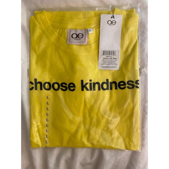 Queer Eye T-Shirt Choose Kindness - Picture 2 of 3